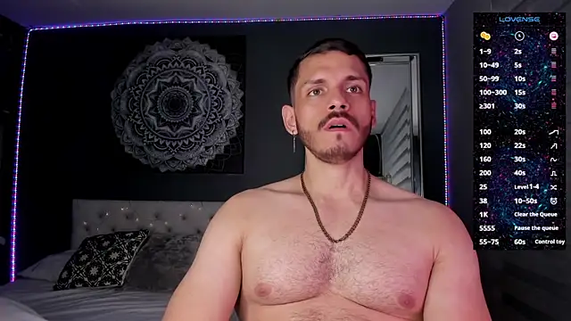 Snapshot of TianZilac chatting on November 10, 9:53 pm TianZilac online show from November 10, 9:53 pm