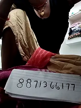 Snapshot of Radha8080 chatting on September 11, 11:05 pm Radha8080 online show from September 11, 11:05 pm