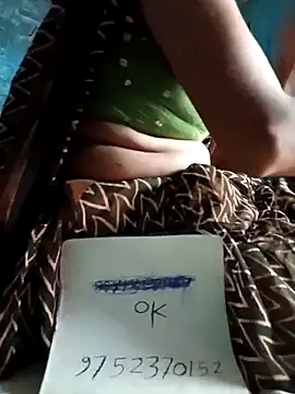 Snapshot of Radha8080 chatting on September 21, 8:30 am Radha8080 online show from September 21, 8:30 am