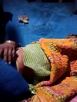 Snapshot of Radha8080 chatting on October 5, 8:10 pm Radha8080 online show from October 5, 8:10 pm