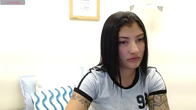 Snapshot of louis_k chatting on November 25, 11:32 am louis k online show from November 25, 11:32 am