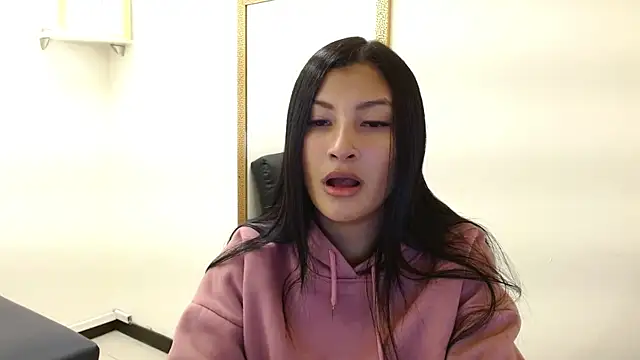 Snapshot of louis_k chatting on November 8, 11:25 am louis k online show from November 8, 11:25 am