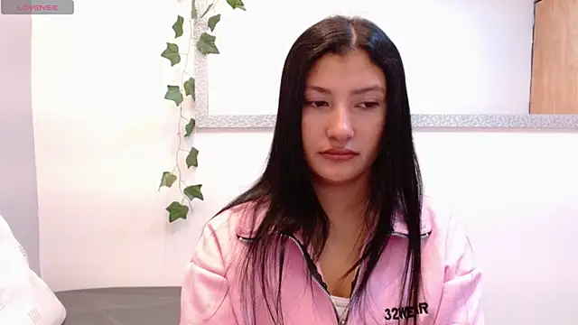 Snapshot of louis_k chatting on April 25, 11:24 am louis k online show from April 25, 11:24 am