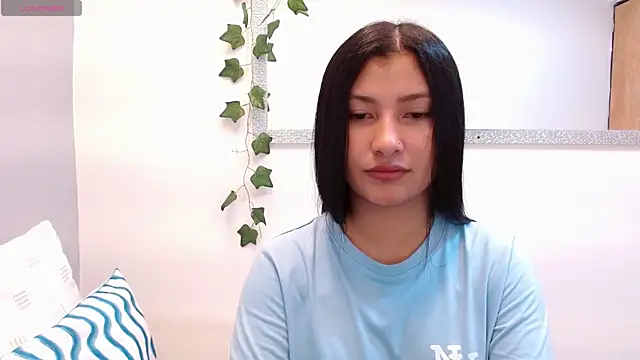 Snapshot of louis_k chatting on May 2, 11:26 am louis k online show from May 2, 11:26 am