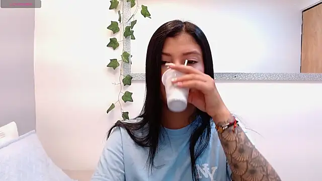 louis k online show from April 8, 11:33 am