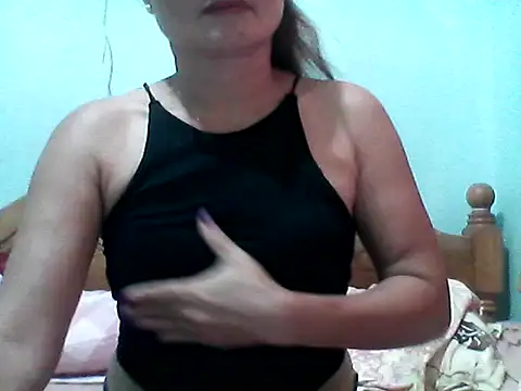 nathalie0045 online show from September 9, 10:52 pm