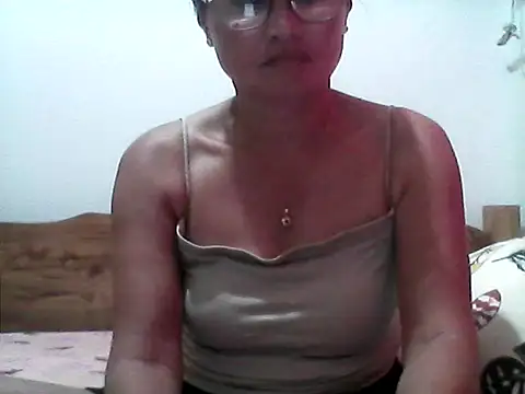 nathalie0045 online show from September 21, 8:30 am