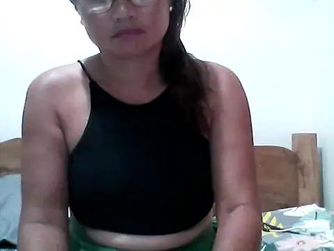 nathalie0045 online show from December 3, 10:09 pm