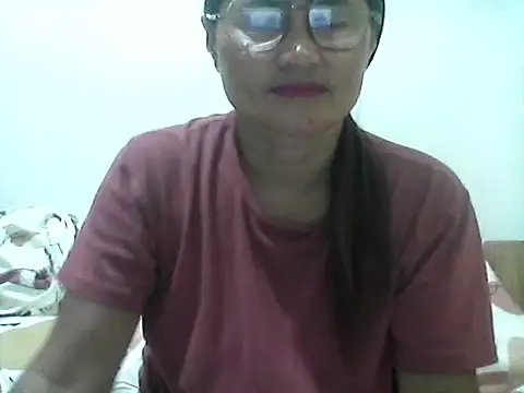 Snapshot of nathalie0045 chatting on July 9, 10:09 pm nathalie0045 online show from July 9, 10:09 pm