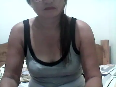 nathalie0045 online show from May 24, 9:42 am