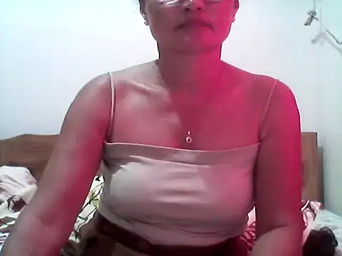 nathalie0045 online show from October 10, 6:58 am