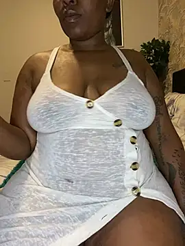 Snapshot of fatpussydallx chatting on June 16, 3:17 am fatpussydallx online show from June 16, 3:17 am