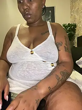 fatpussydallx online show from May 12, 1:46 am