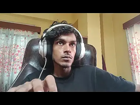 Snapshot of thecatfish chatting on September 30, 5:35 am thecatfish online show from September 30, 5:35 am