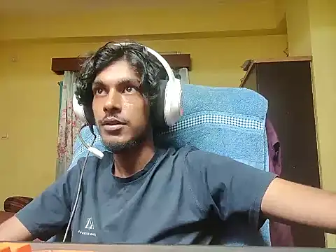 Snapshot of thecatfish chatting on September 8, 3:11 pm thecatfish online show from September 8, 3:11 pm