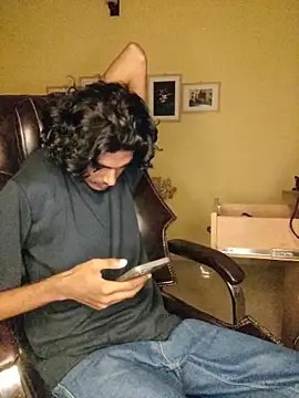 Snapshot of thecatfish chatting on November 9, 12:53 pm thecatfish online show from November 9, 12:53 pm