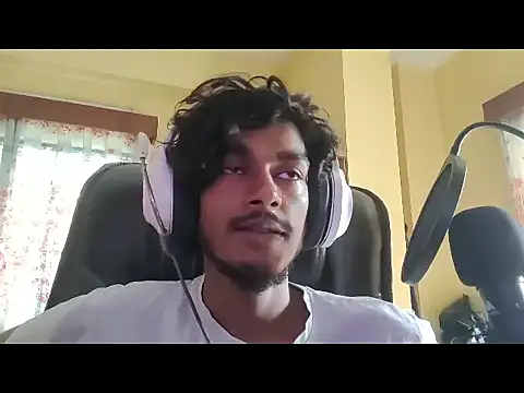 Snapshot of thecatfish chatting on September 12, 7:19 am thecatfish online show from September 12, 7:19 am