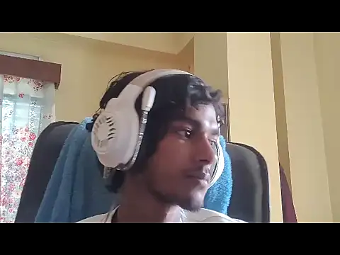 Snapshot of thecatfish chatting on September 28, 7:04 am thecatfish online show from September 28, 7:04 am