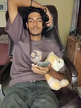 Snapshot of thecatfish chatting on October 28, 4:57 am thecatfish online show from October 28, 4:57 am