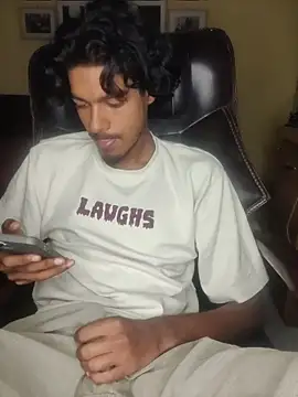 Snapshot of thecatfish chatting on November 8, 12:14 am thecatfish online show from November 8, 12:14 am