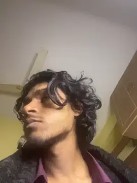 Snapshot of thecatfish chatting on December 5, 9:23 pm thecatfish online show from December 5, 9:23 pm