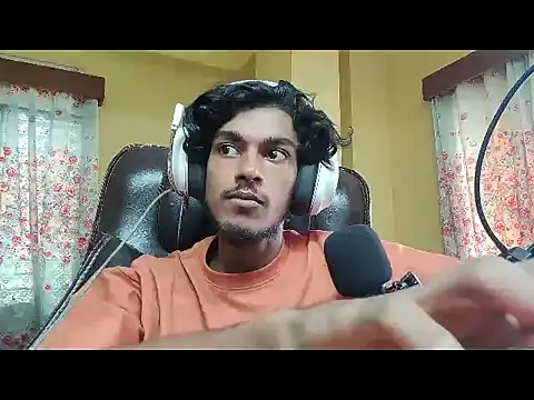 Snapshot of thecatfish chatting on September 19, 5:11 am thecatfish online show from September 19, 5:11 am