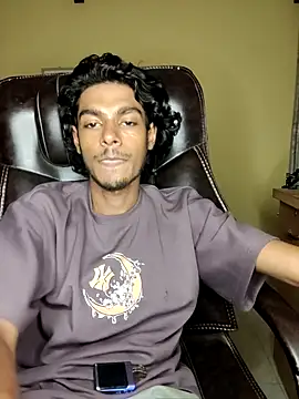 Snapshot of thecatfish chatting on October 30, 3:53 pm thecatfish online show from October 30, 3:53 pm