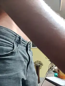 Snapshot of thecatfish chatting on October 10, 8:48 am thecatfish online show from October 10, 8:48 am