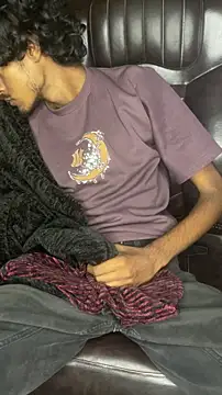 Snapshot of thecatfish chatting on November 21, 12:31 am thecatfish online show from November 21, 12:31 am