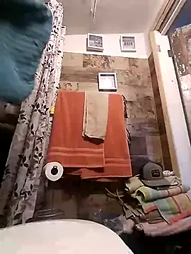 Snapshot of Arce92 chatting on March 2, 4:14 pm Arce92 online show from March 2, 4:14 pm