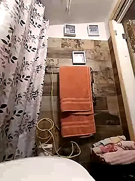 Snapshot of Arce92 chatting on February 25, 7:30 am Arce92 online show from February 25, 7:30 am