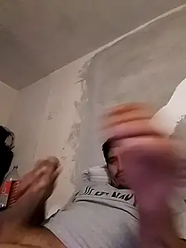 Snapshot of Arce92 chatting on January 19, 9:13 am Arce92 online show from January 19, 9:13 am