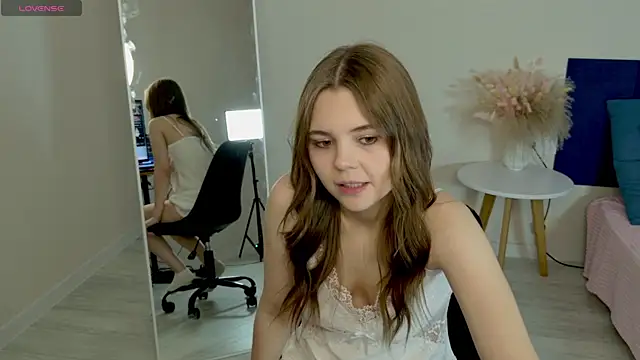 LeksaLove online show from October 30, 6:05 pm