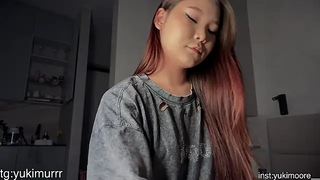 iamyuki online show from March 21, 1:40 am