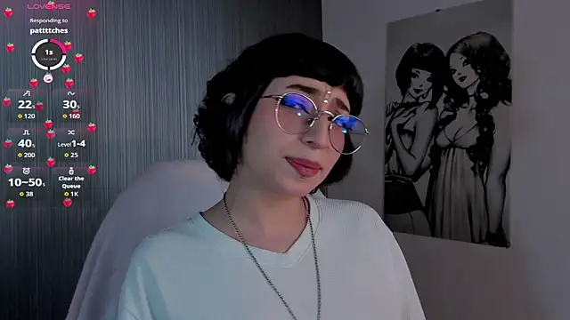 Snapshot of Lexyy_Bluee chatting on November 5, 3:37 pm Lexyy Bluee online show from November 5, 3:37 pm