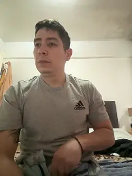 Snapshot of 9999Alez chatting on October 28, 8:52 pm 9999Alez online show from October 28, 8:52 pm