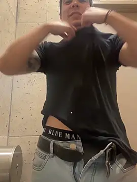 Snapshot of 9999Alez chatting on September 13, 7:47 pm 9999Alez online show from September 13, 7:47 pm