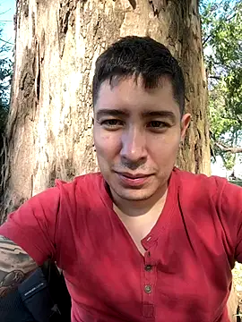 Snapshot of 9999Alez chatting on October 18, 7:49 pm 9999Alez online show from October 18, 7:49 pm