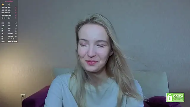 Snapshot of HongTomczak chatting on June 10, 7:42 am HongTomczak online show from June 10, 7:42 am