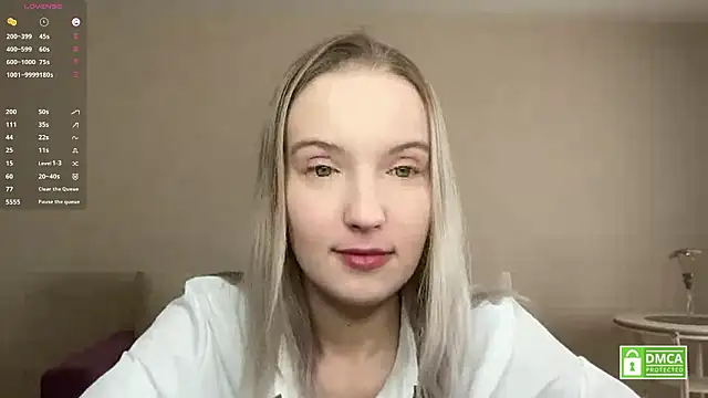 HongTomczak online show from March 11, 8:19 am