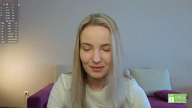 HongTomczak online show from June 12, 7:50 am