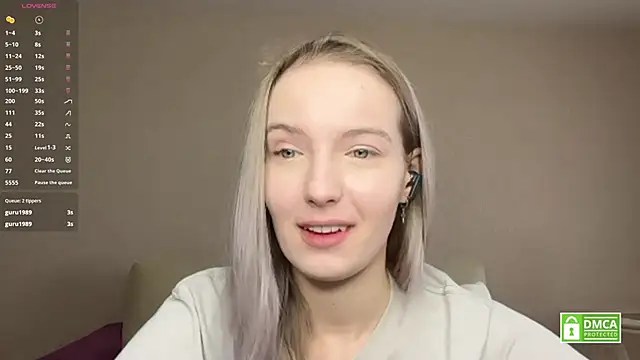 HongTomczak online show from March 4, 7:38 am