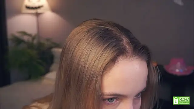 HongTomczak online show from November 5, 7:33 am