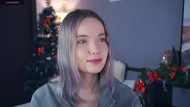 HongTomczak online show from January 8, 7:36 am