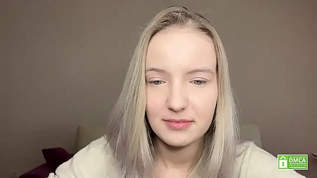 HongTomczak online show from February 19, 7:38 am