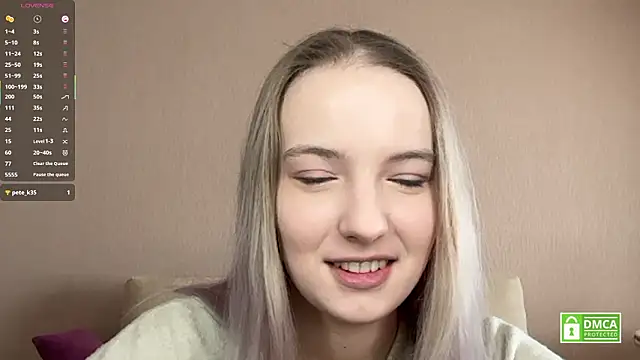 HongTomczak online show from February 18, 7:39 am