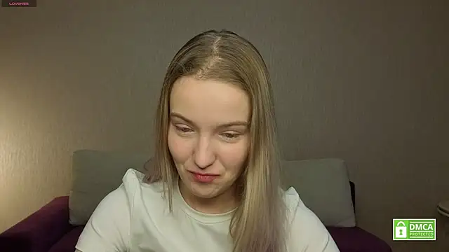 HongTomczak online show from April 10, 7:37 am