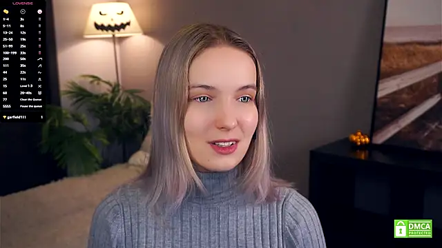 HongTomczak online show from November 19, 7:30 am