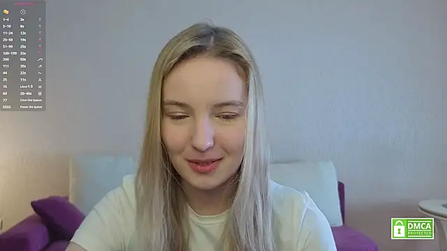 HongTomczak online show from July 23, 7:38 am