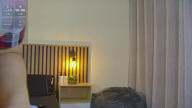 emma morales  online show from December 2, 11:45 am